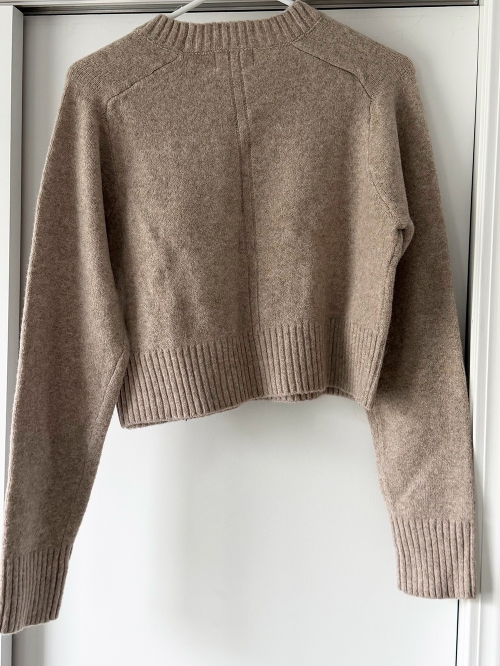 Universal thread Women's Beige Crewneck Cropped Sweater - Picture 2 of 3
